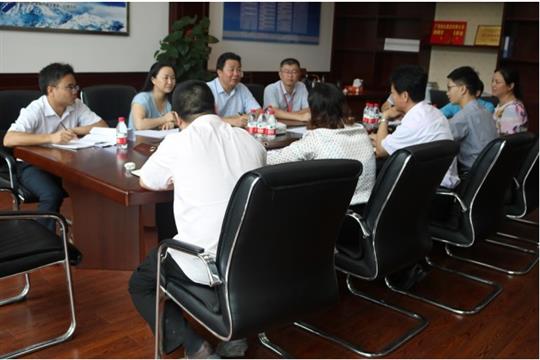 打造五象核心區(qū)新地標(biāo)，助力五象新區(qū)發(fā)展 ——記南寧五象新區(qū)管委會(huì)第五服務(wù)隊(duì)到我司南寧五象總部基地項(xiàng)目開展幫扶企業(yè)調(diào)研活動(dòng)